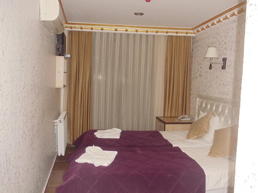 Hotel Ares 3*