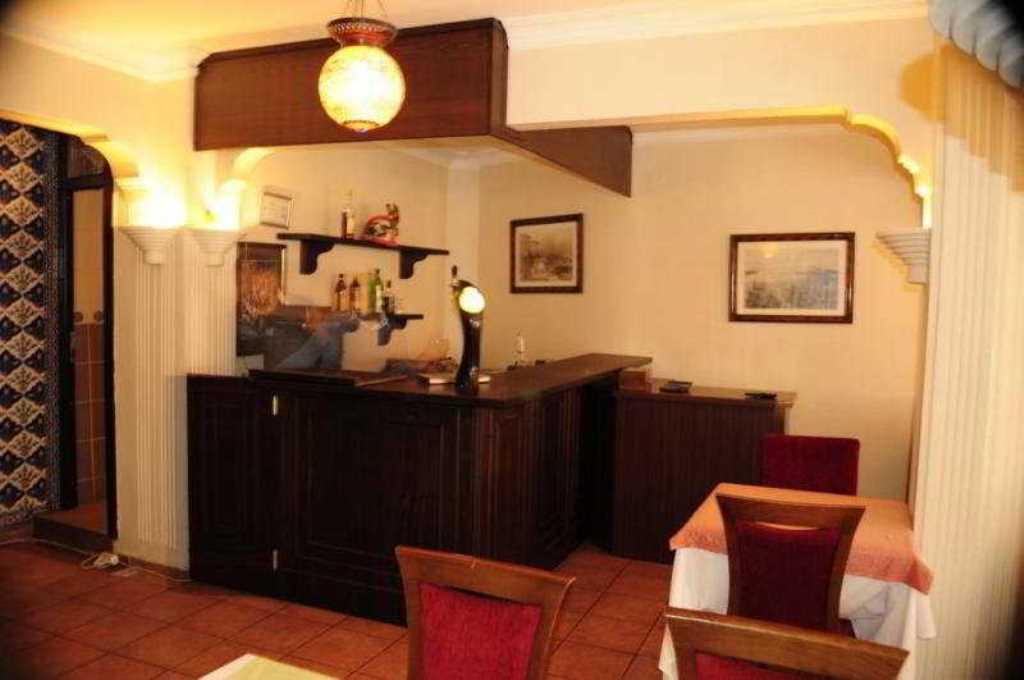 Hotel Ares Istanboel