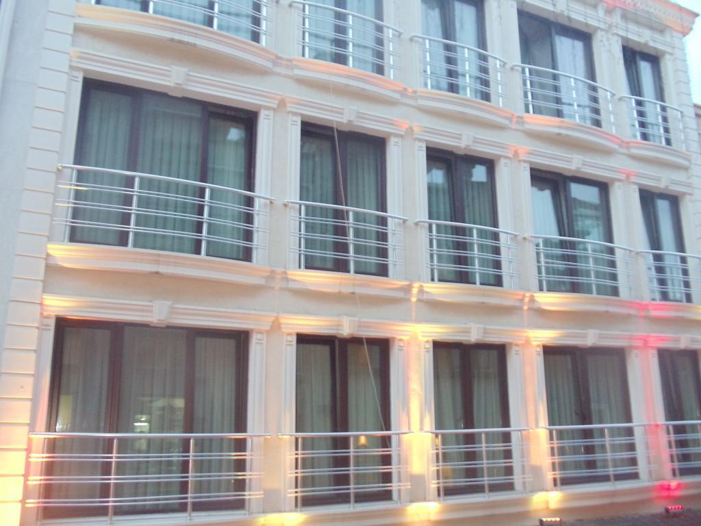 Ares Hotel Istanboel