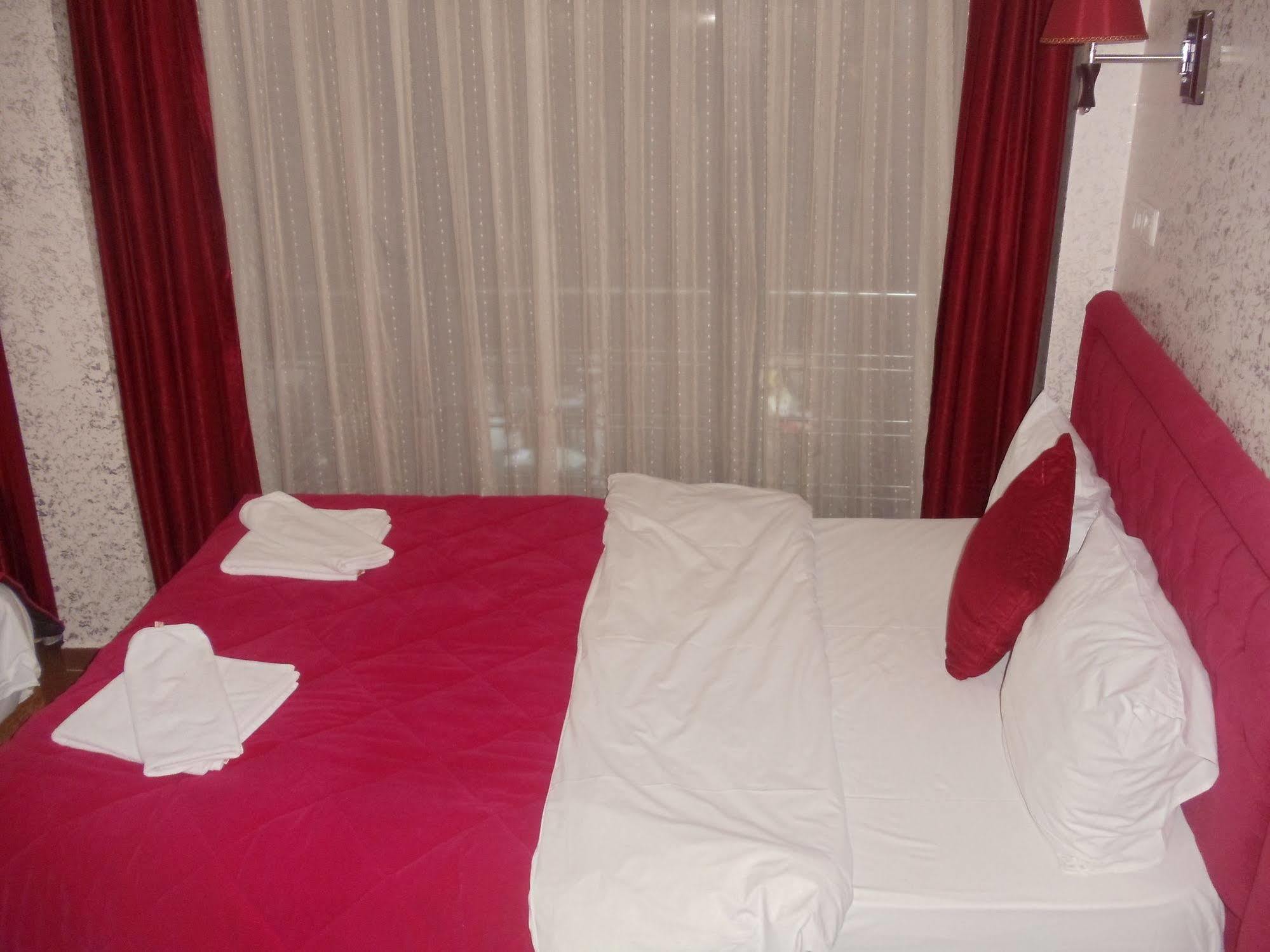 Hotel Ares Istanboel